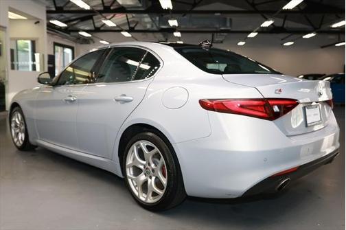 2021 Alfa Romeo Giulia Ti