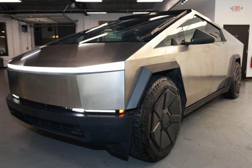 2024 Tesla Cybertruck Cyberbeast