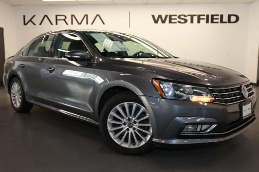 2016 Volkswagen Passat 1.8T SE w/Technology