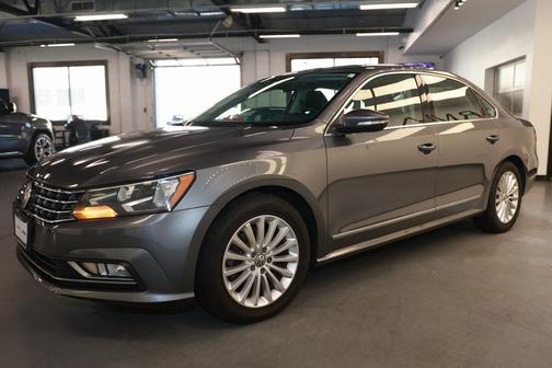 2016 Volkswagen Passat 1.8T SE w/Technology