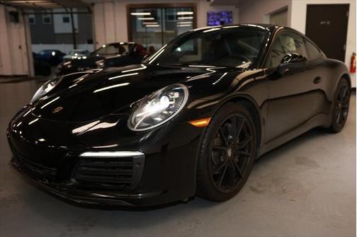 2019 Porsche 911 Carrera