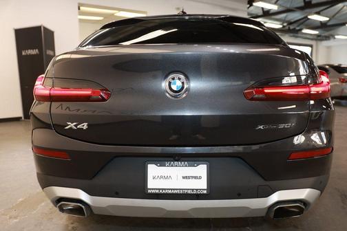 2025 BMW X4 xDrive30i
