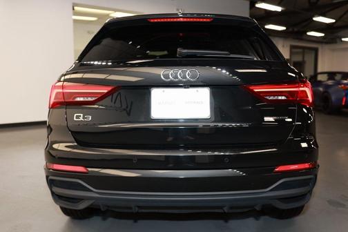 2023 Audi Q3 Premium 45 TFSI S line quattro Tiptronic