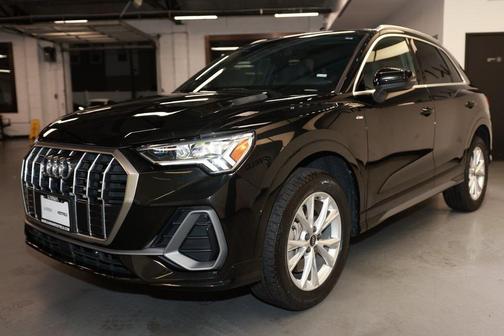 2023 Audi Q3 Premium 45 TFSI S line quattro Tiptronic