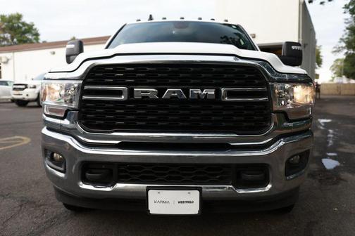 2023 RAM 3500 Big Horn Crew Cab 4x4 8' Box