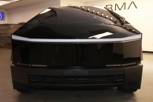 2024 Tesla Cybertruck Cyberbeast
