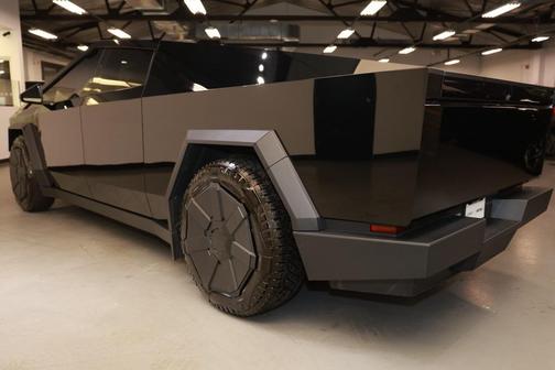 2024 Tesla Cybertruck Cyberbeast