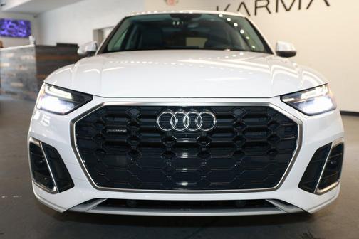 2022 Audi Q5 45 S line Premium Plus