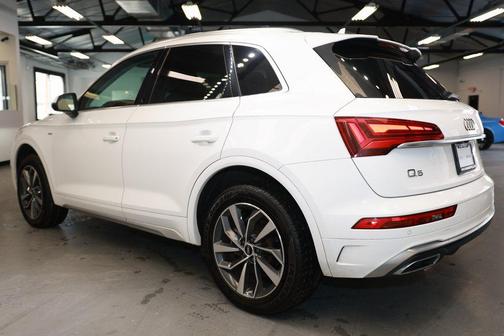 2022 Audi Q5 45 S line Premium Plus