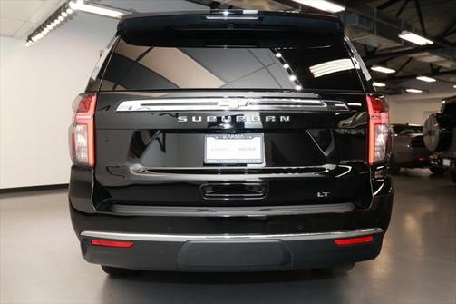 2023 Chevrolet Suburban LT