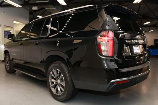 2023 Chevrolet Suburban LT
