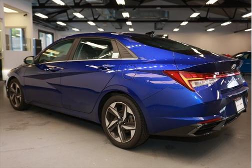 2021 Hyundai ELANTRA Limited