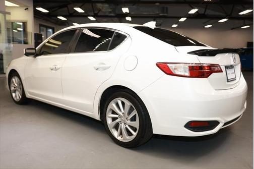 2017 Acura ILX AcuraWatch Plus Package