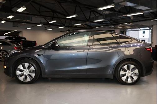 2024 Tesla Model Y Long Range Dual Motor All-Wheel Drive
