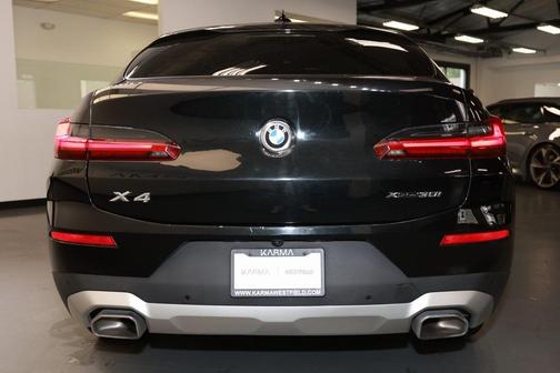 2024 BMW X4 xDrive30i