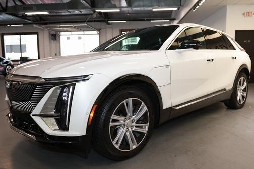 2024 Cadillac LYRIQ Tech