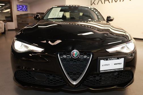 2019 Alfa Romeo Giulia Ti Sport