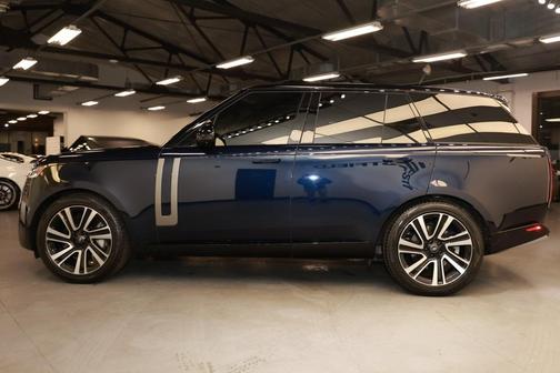 2023 Land Rover Range Rover P530 SE