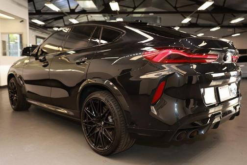 2025 BMW X6 M Base