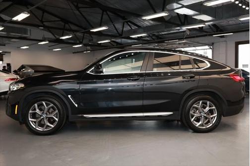 2024 BMW X4 xDrive30i