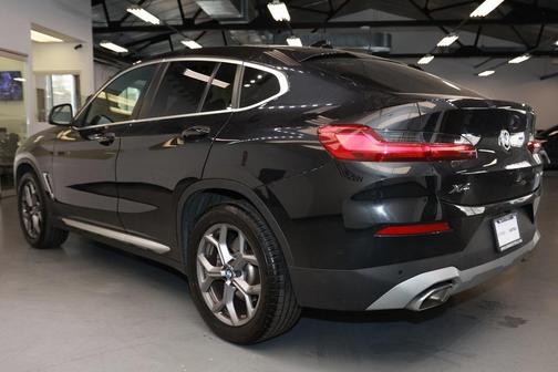 2025 BMW X4 xDrive30i