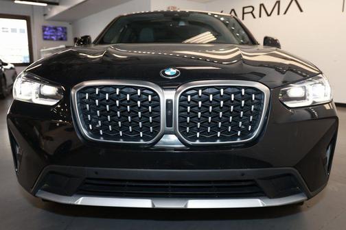 2025 BMW X4 xDrive30i