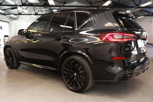 2021 BMW X5 M50i