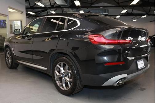 2024 BMW X4 xDrive30i