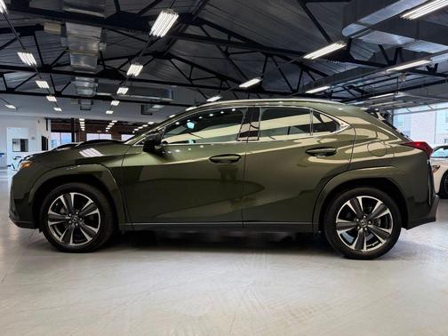 Green Pearl 2023 Lexus UX 250h Base