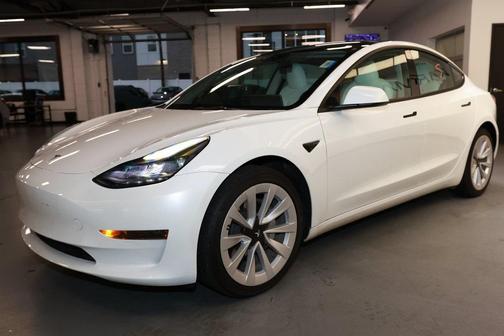 2023 Tesla Model 3 Standard Range