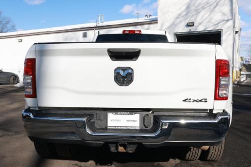 2024 RAM 3500 Big Horn Crew Cab 4x4 8' Box