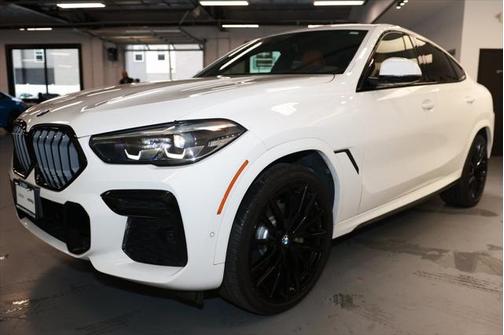 2022 BMW X6 xDrive40i