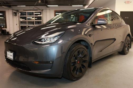 2022 Tesla Model Y Long Range Dual Motor All-Wheel Drive