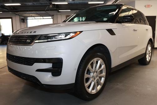 2024 Land Rover Range Rover Sport SE