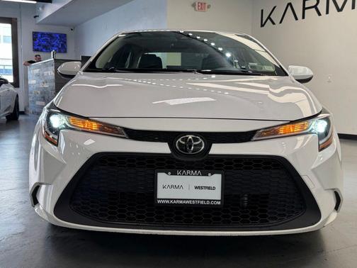 White 2022 Toyota Corolla LE
