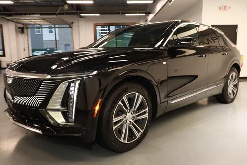 2024 Cadillac LYRIQ Tech