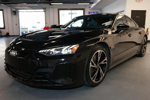 2022 Audi e-tron GT Prestige