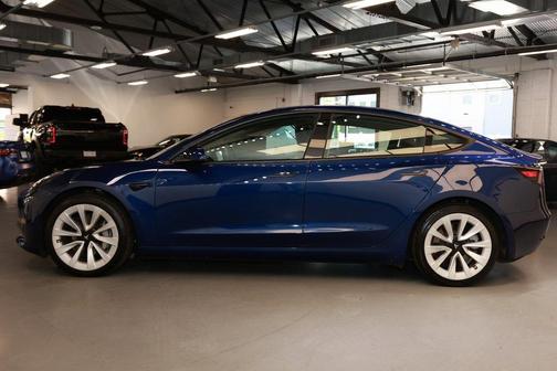 2022 Tesla Model 3 Standard Range