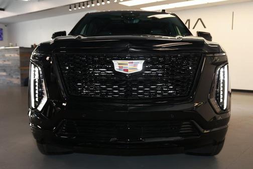 2025 Cadillac Escalade ESV Sport