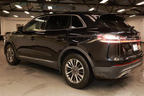 2020 Lincoln Nautilus Standard