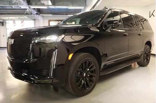 2023 Cadillac Escalade ESV Sport
