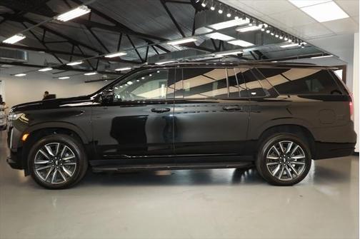 2023 Cadillac Escalade ESV Sport