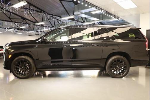 2023 Cadillac Escalade ESV Sport