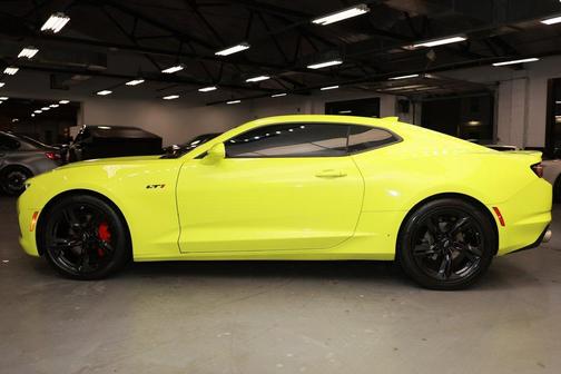 2021 Chevrolet Camaro RWD Coupe LT1