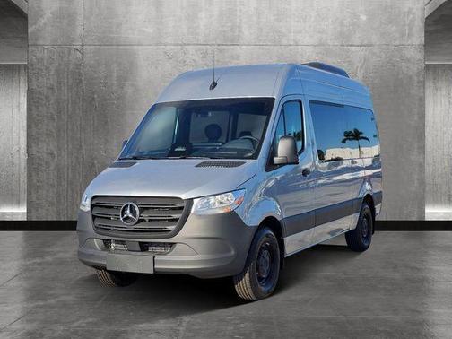 2025 Mercedes-Benz Sprinter 2500 144 WB Standard Roof Passenger