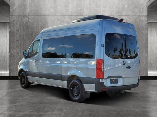 2025 Mercedes-Benz Sprinter 2500 144 WB Standard Roof Passenger