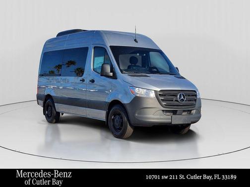 2025 Mercedes-Benz Sprinter 2500 144 WB Standard Roof Passenger