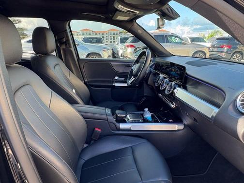 2022 Mercedes-Benz GLB 250 Base