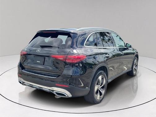 Black 2024 Mercedes-Benz GLC 300 Base