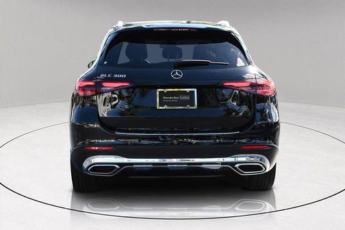 2025 Mercedes-Benz GLC 300 Base